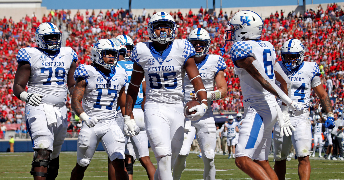 Kentucky football ranked for first time this season ahead of game at No. 1  Georgia