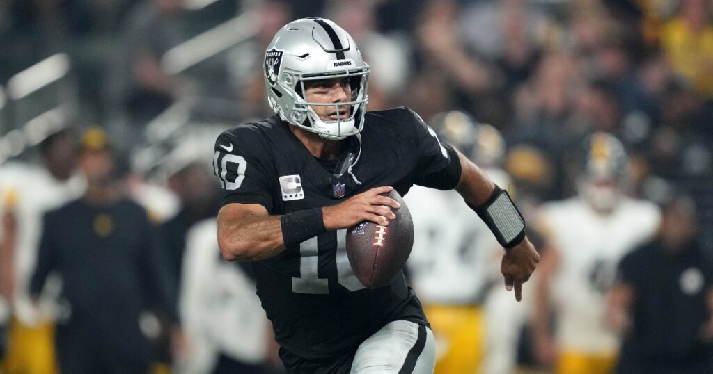 Can't-Miss Play: Las Vegas Raiders quarterback Jimmy Garoppolo