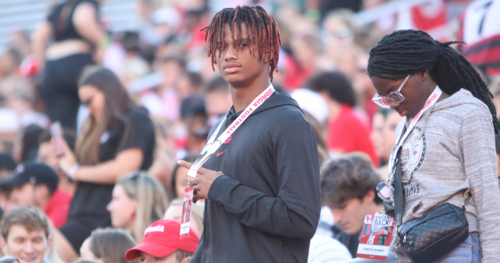 LOOK: Prospects enter stadium for Georgia vs Kentucky