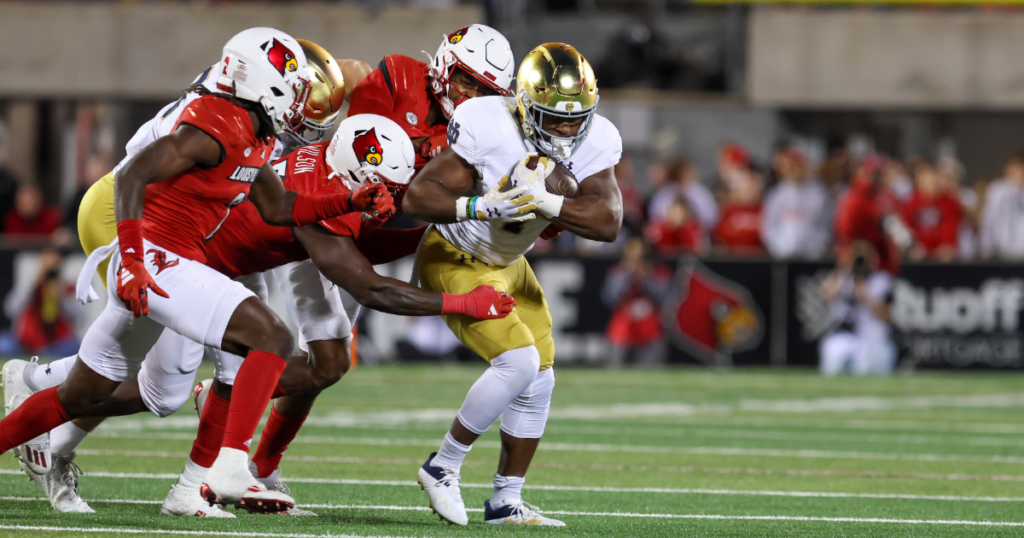 Notre Dame running back Audric Estimé Louisville