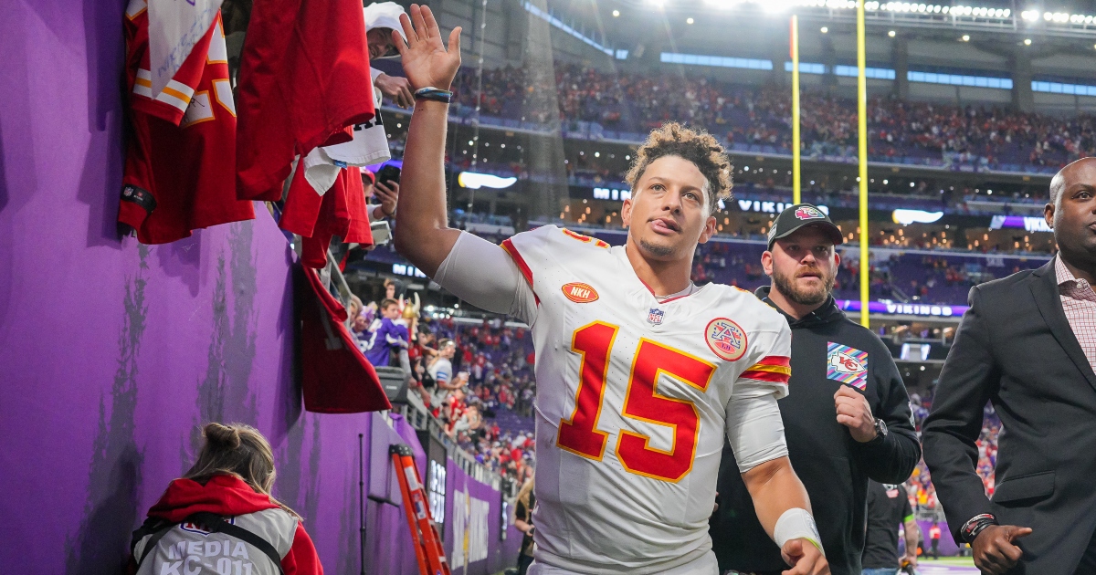 Chiefs defeat other 31 NFL teams with Patrick Mahomes as starter