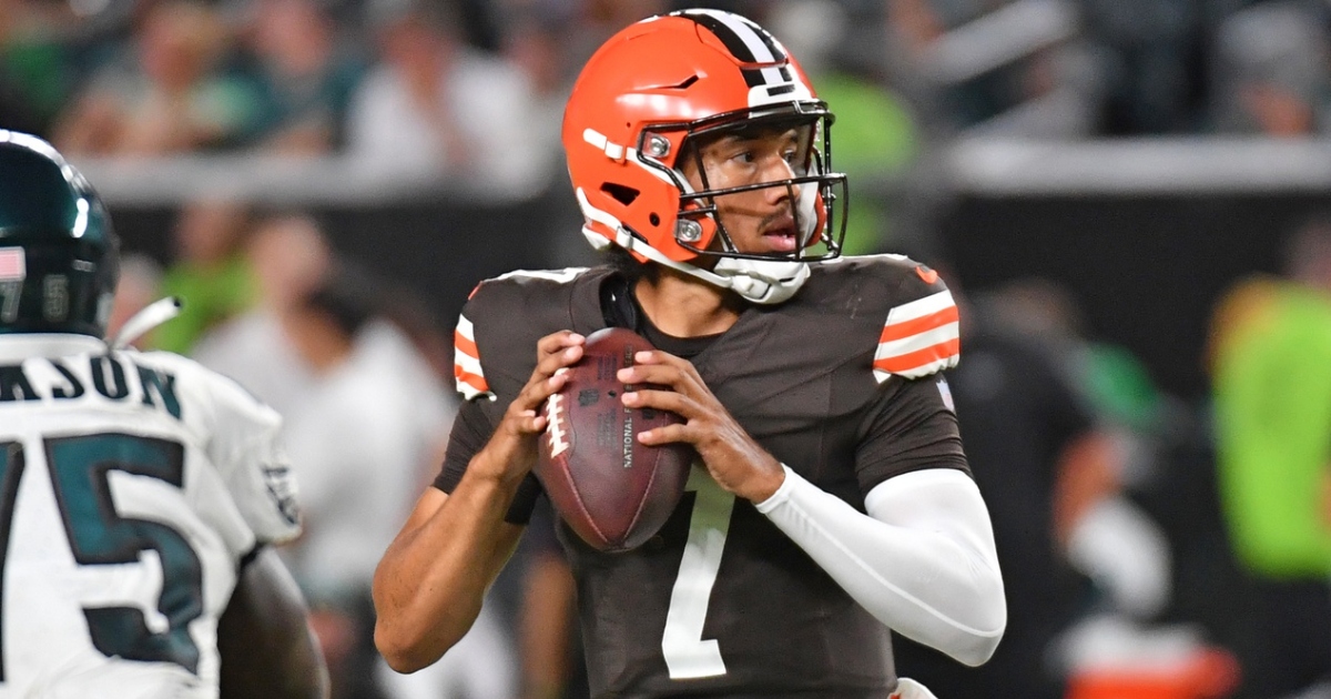 Cleveland Browns claim quarterback Kellen Mond off waivers