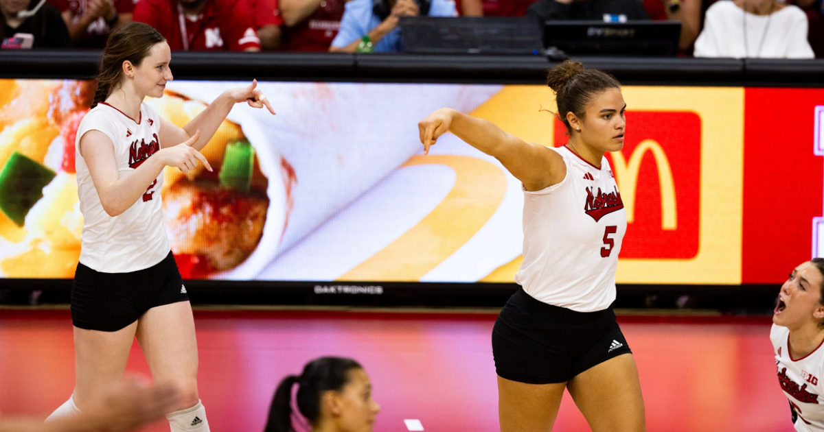 No. 2 Nebraska Volleyball Stressing Urgency Throughout Matches