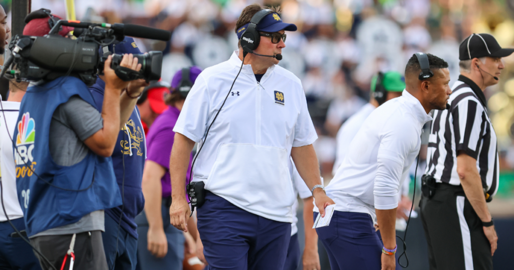 Notre Dame defensive coordinator Al Golden recruits linebacker Carlton 