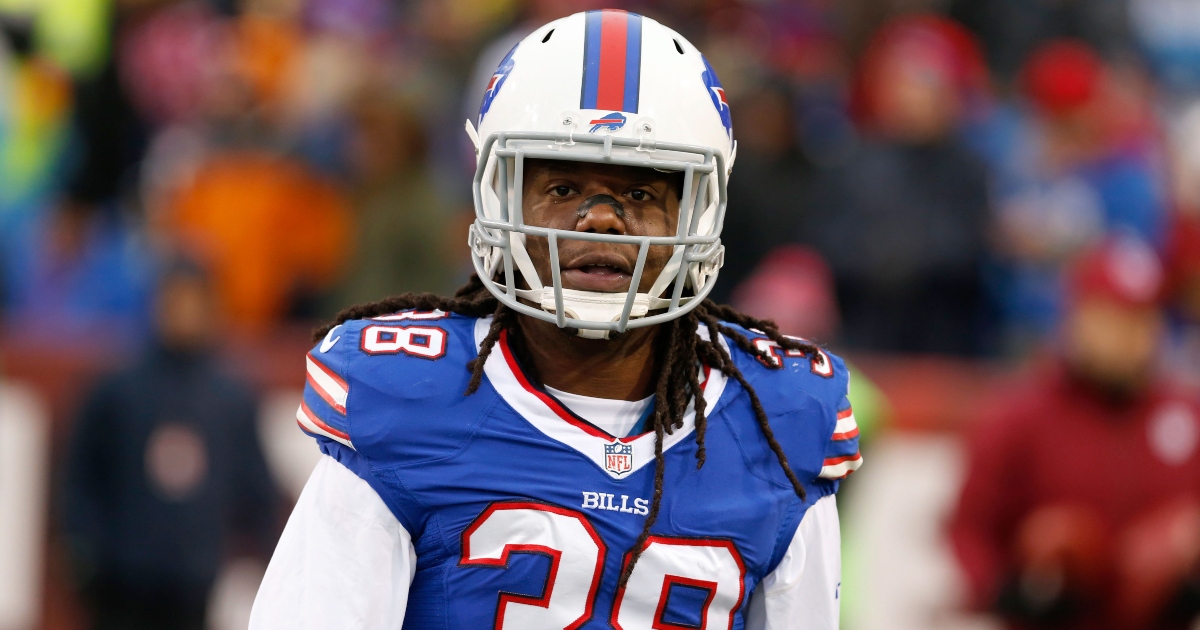 Former NFL player Sergio Brown gets into fight on plane before being ...