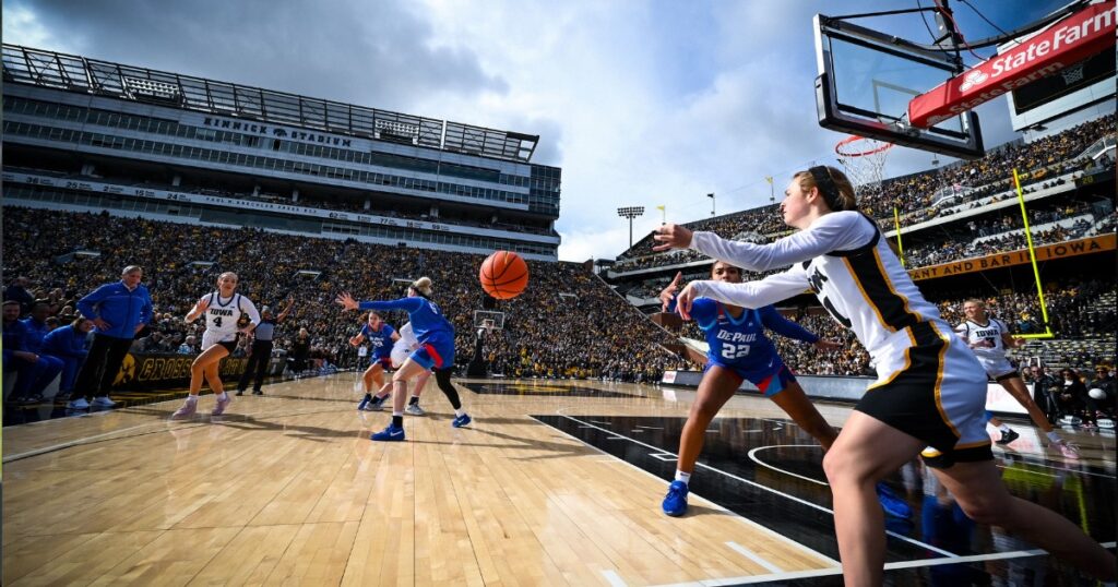 photo-gallery-iowa-defeats-depaul-crossover-at-kinnick