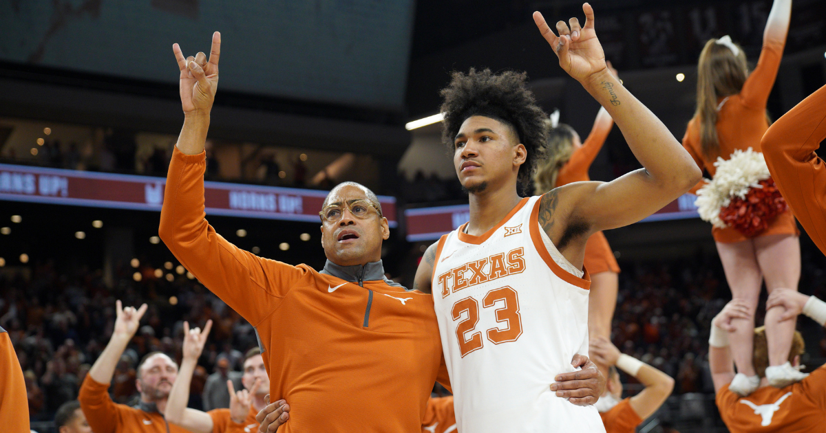 Texas ranked No. 15 in latest AP Poll