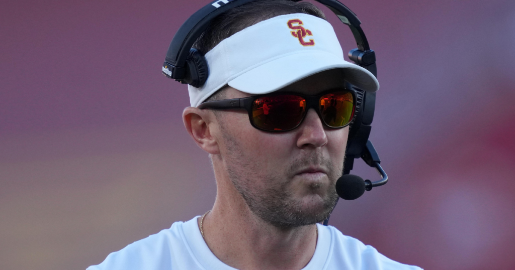 USC head coach Lincoln Riley