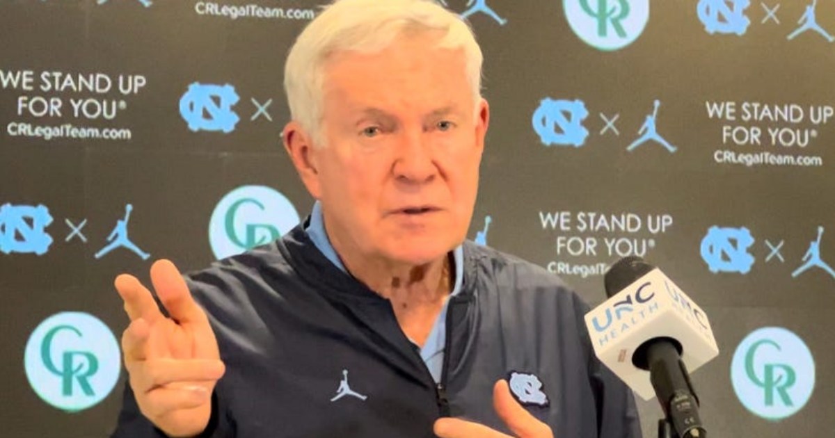 Mack Brown claims lack of student turnout hurt North Carolina against Virginia