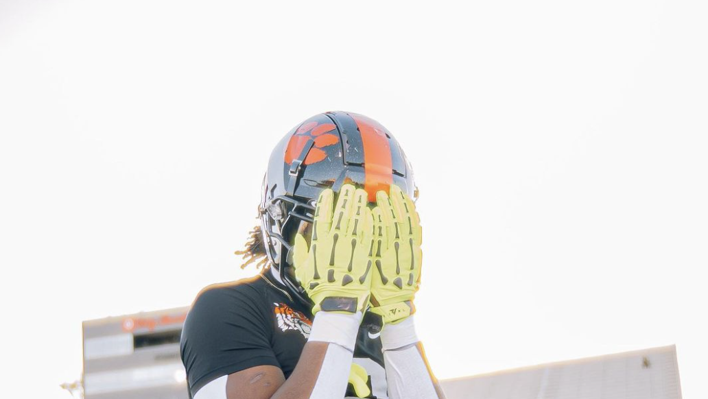 Kewan Lacy Stops Gators From Spoiling Rebels' CFP Celebration