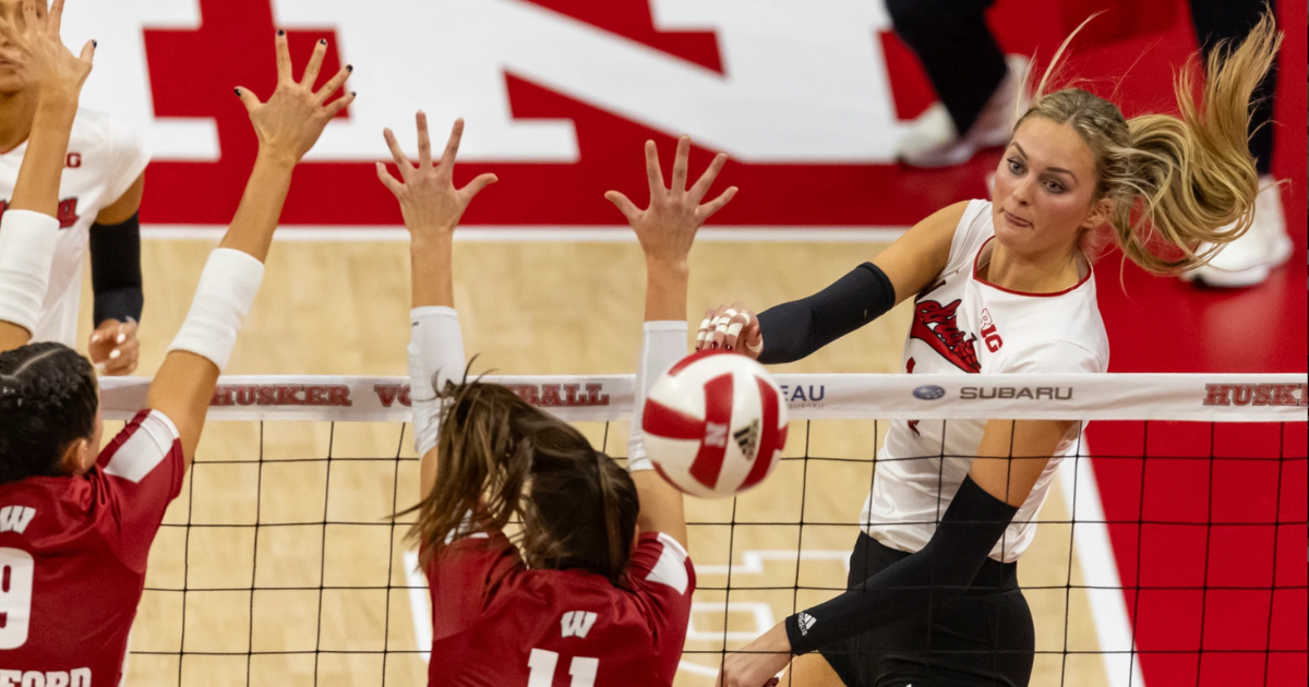 No. 1 Nebraska Volleyball Sweeps Rutgers After Close First Set