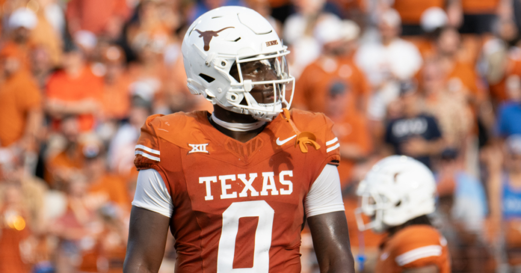 texas-lb-anthony-hill-jr-shines-in-his-first-year-on-the-forty-acres