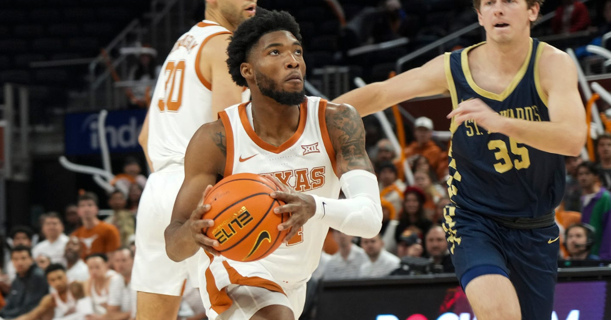 Four Point Play: After dismal first half, Tyrese Hunter and Max Abmas lead Texas past St. Edward’s in exhibition