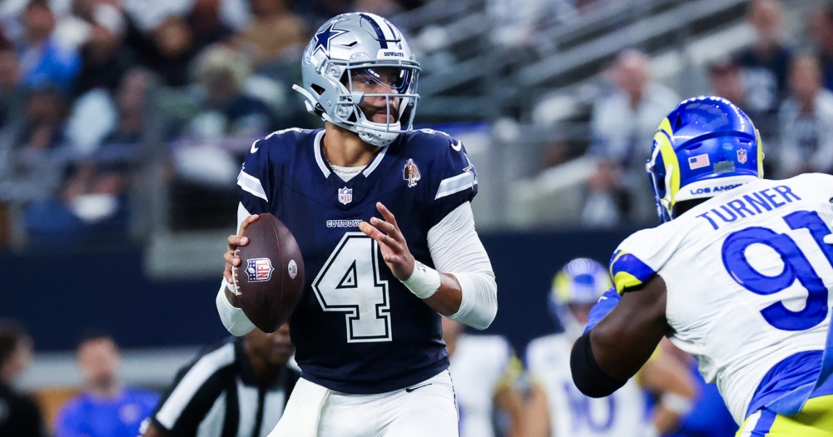 Eagles DC Sean Desai evaluates Dak Prescott's play ahead of Cowboys game