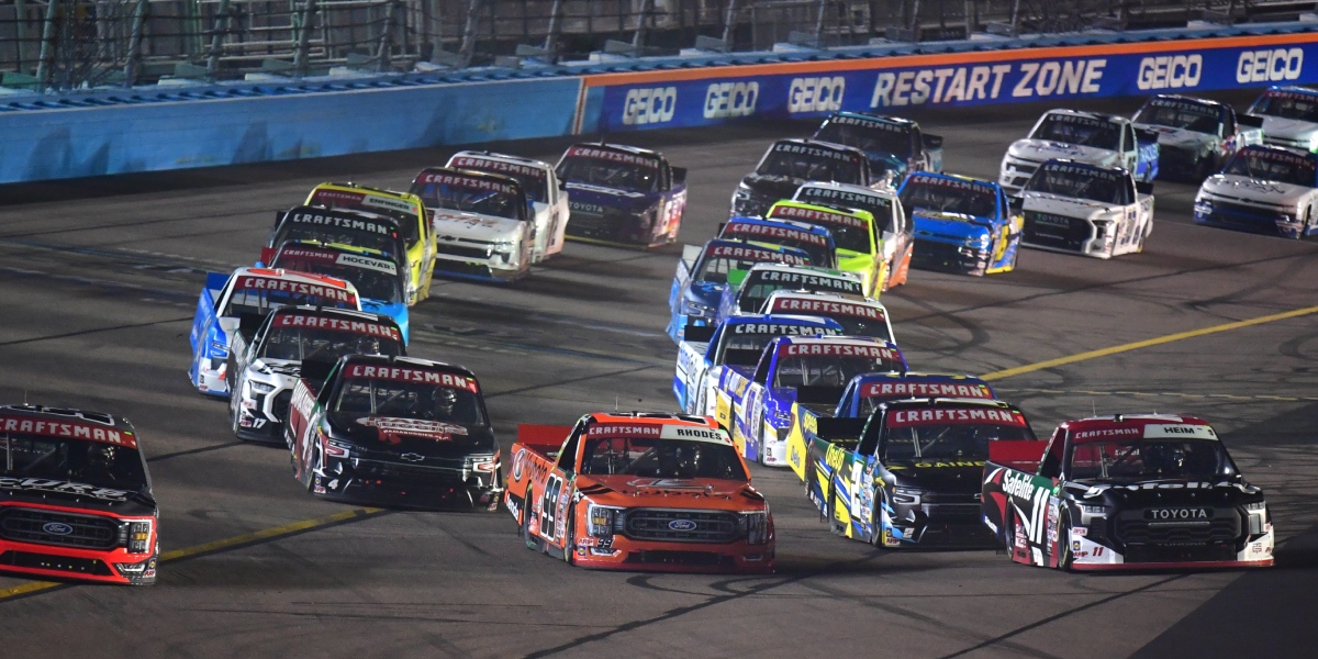 NASCAR drops red flag on Truck Series race at North Wilkesboro Speedway due to lightning