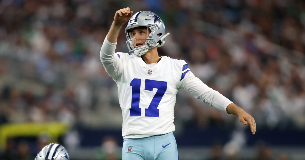 Brandon Aubrey kicking a field goal during the game against the Commanders