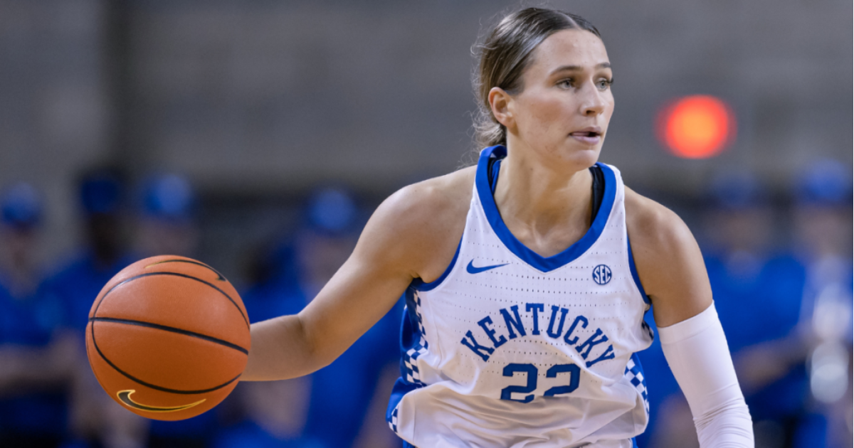 Maddie Scherr overcomes slow start in season opener