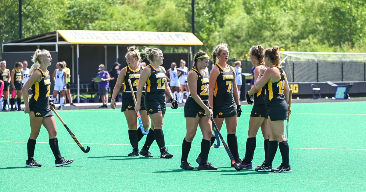 Iowa Field Hockey falls to #10 Louisville in NCAAT First Round