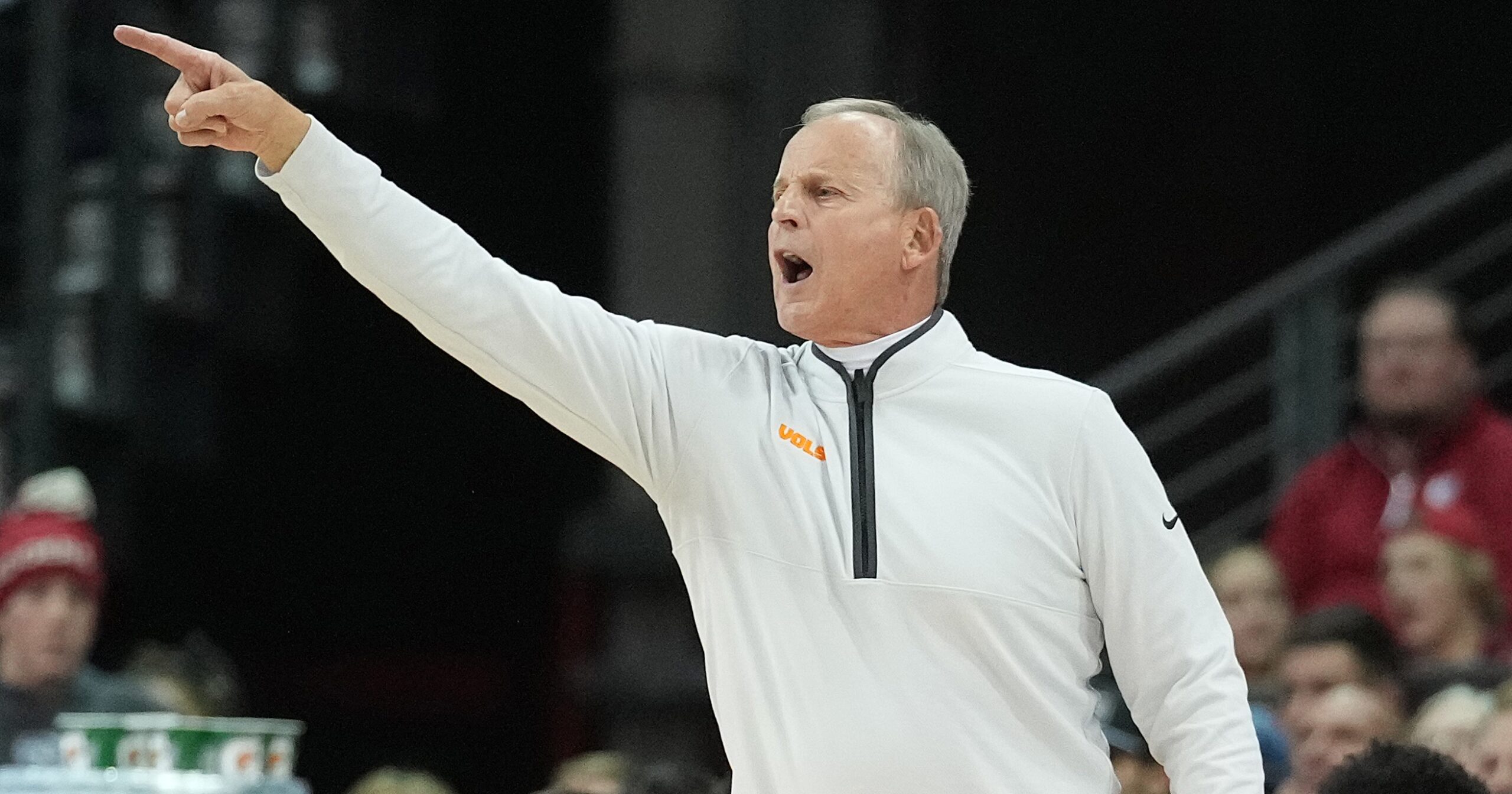 Rick Barnes shreds officiating in first half of Tennessee-Purdue