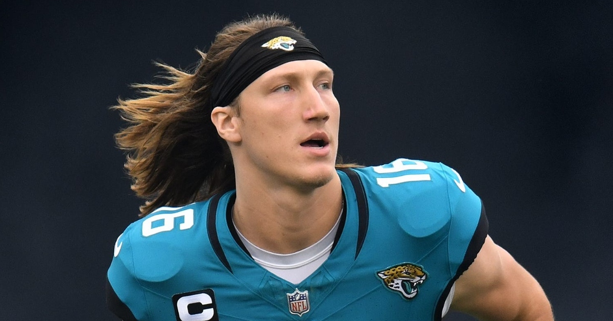 NFL Forces Jaguars To List Trevor Lawrence On Injury Report