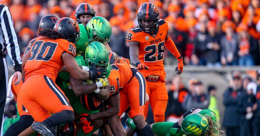 oregon-vs-oregon-state-odds-early-point-spread-released-on-civil-war