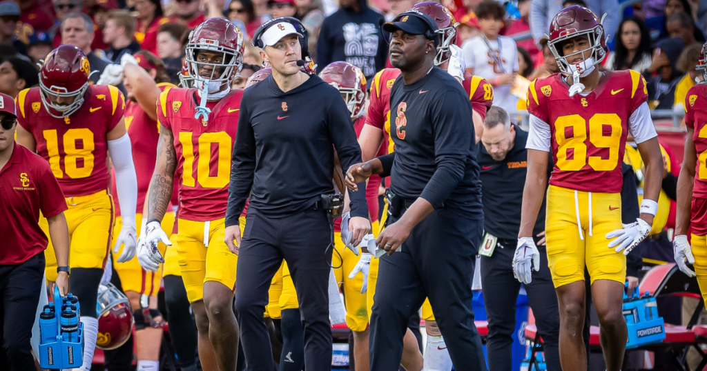 USC head coach Lincoln Riley reacts on the sideline during a game between the Trojans and UCLA Bruins at the Los Angeles Memorial Coliseum