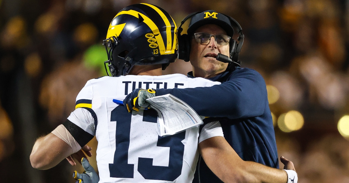 Jim Harbaugh has bizarre quote to describe current state of Michigan's locker room