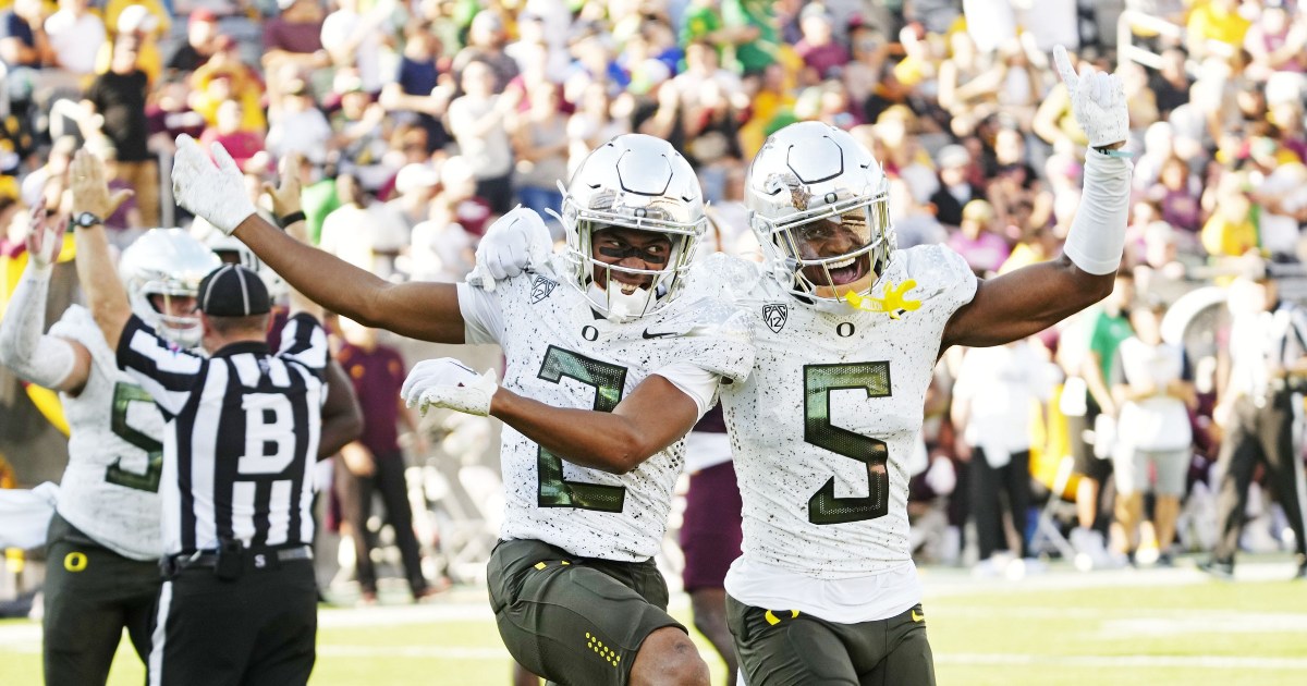 ESPN CFP top 25 reveal crew debate Oregon at No. 6