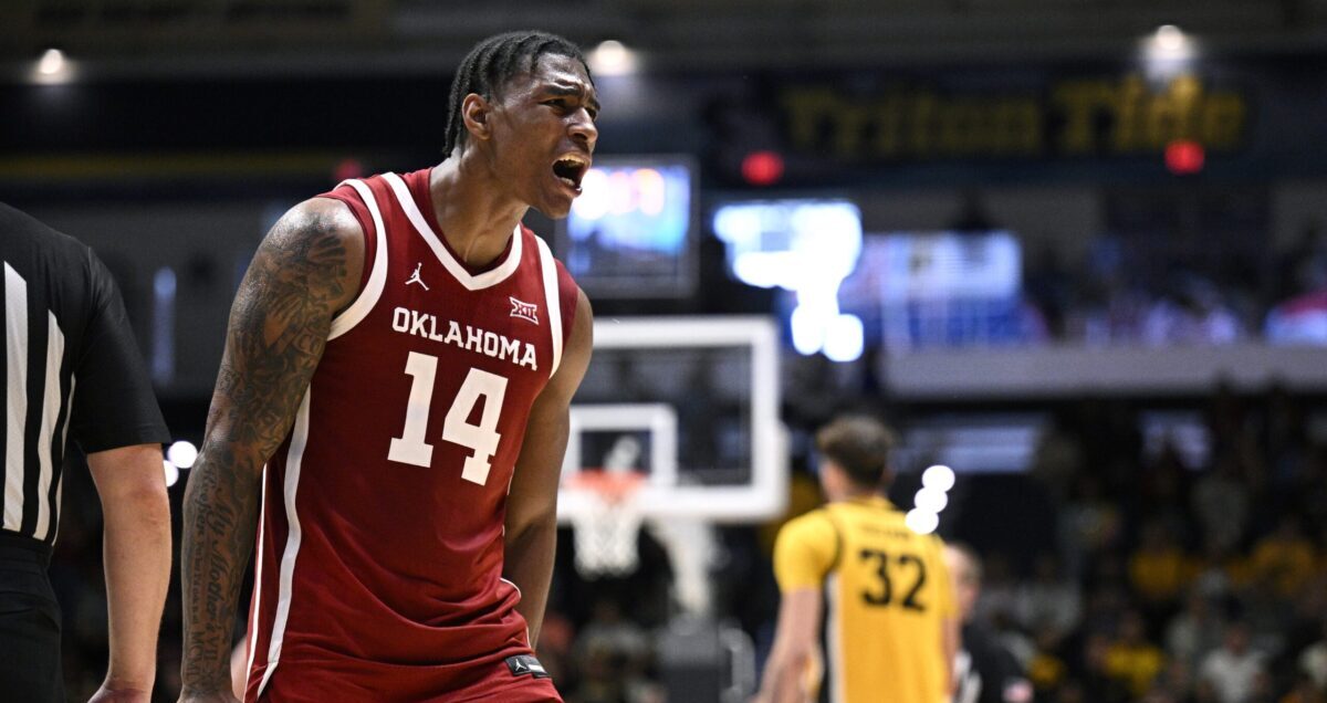 Sooners take control early, never look back vs. Iowa