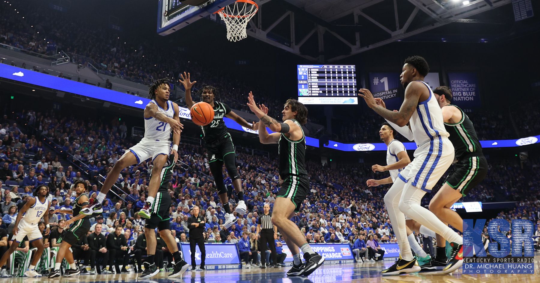 Kentucky steamrolls Marshall in historic offensive performance