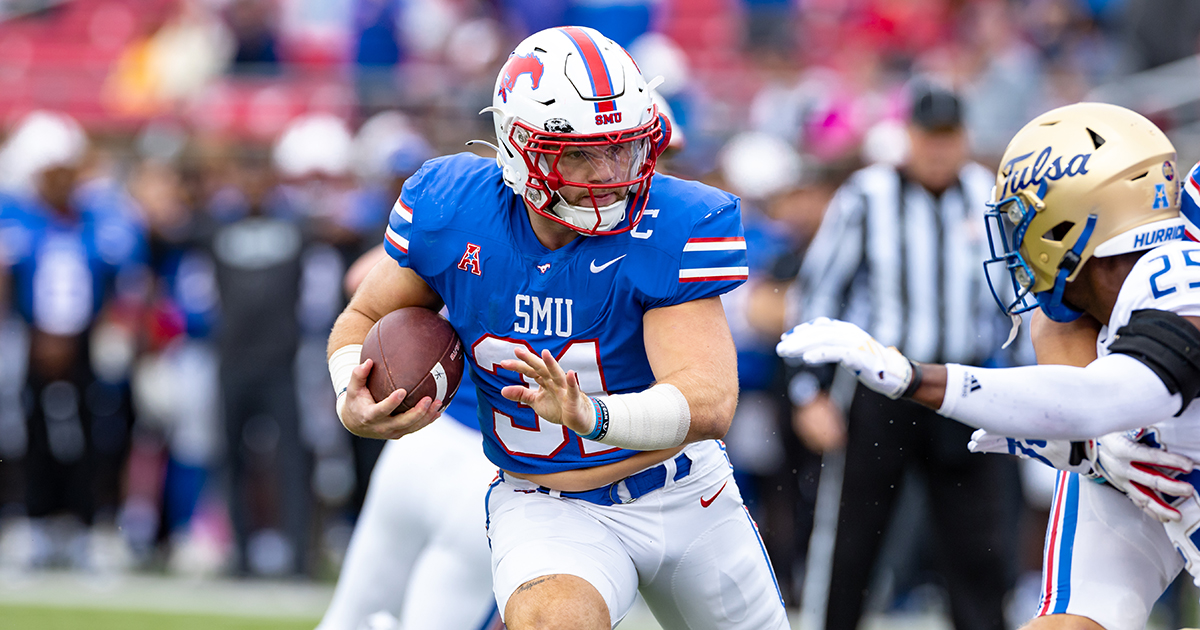 SMU throttles Navy on Senior Day to punch ticket to AAC Championship