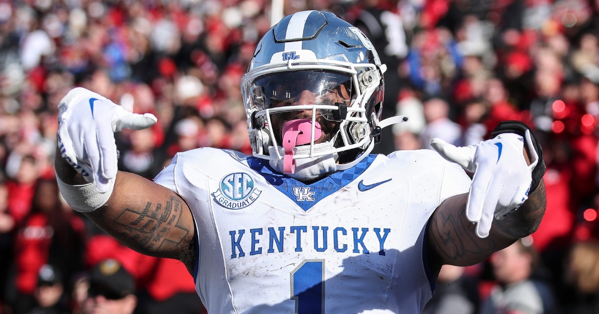 Mark Stoops, Ray Davis explain emotions of beating top 10-ranked Louisville