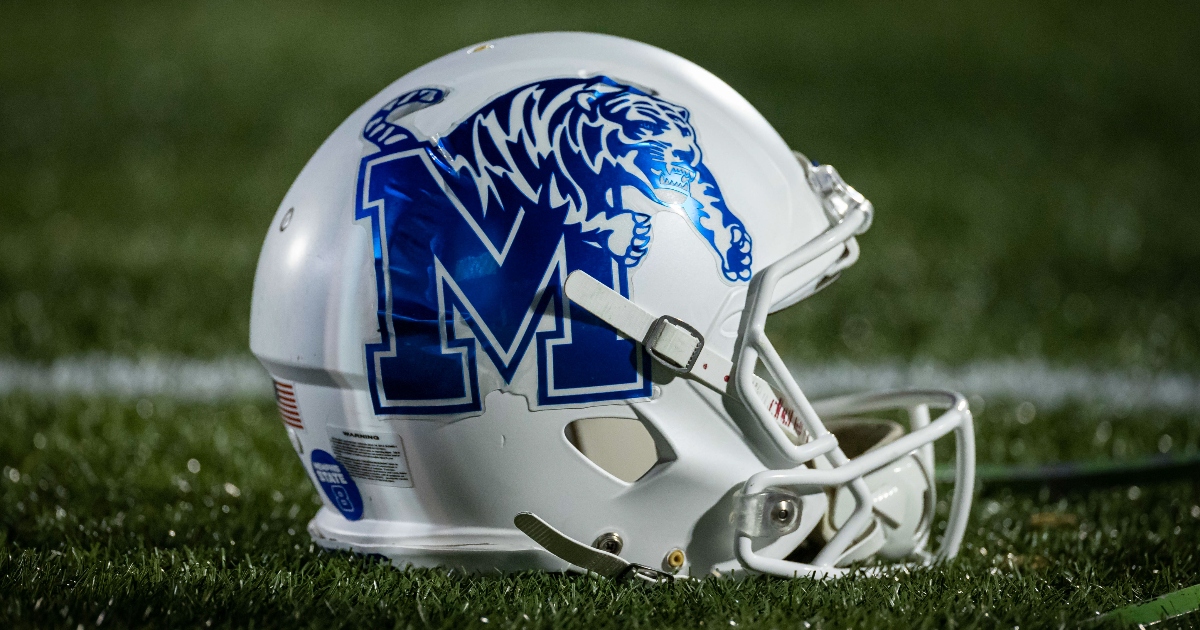 Memphis offensive lineman Davion Carter intends to enter the NCAA ...