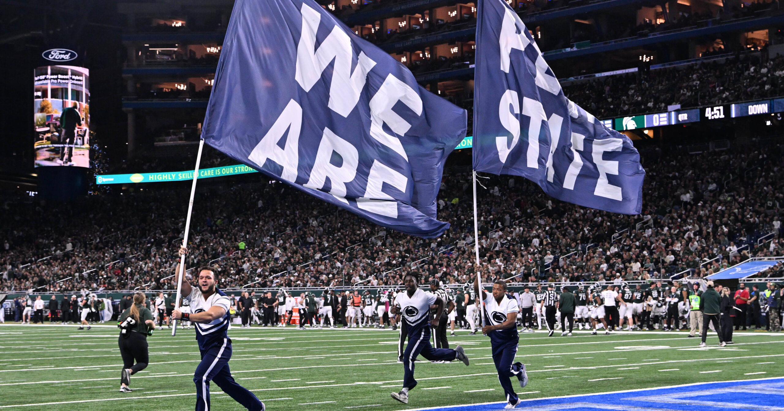 Penn State cheerleaders