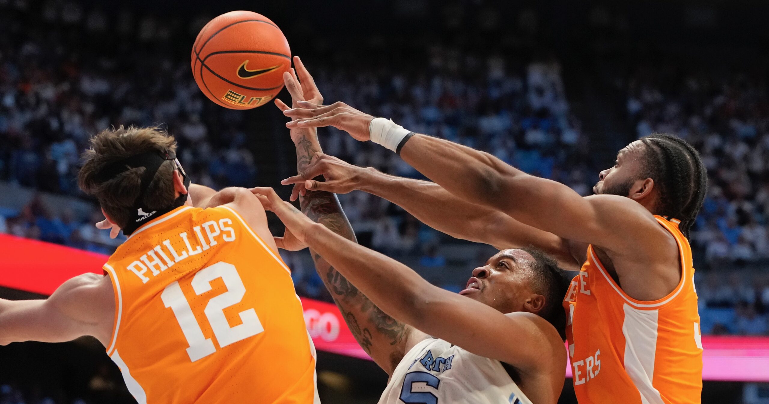 Tennessee's Rick Barnes 'baffled' After Loss At North Carolina