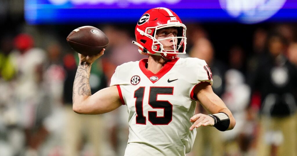 Georgia cbs-broadcast-updates-injury-to-carson-beck-vs-alabama