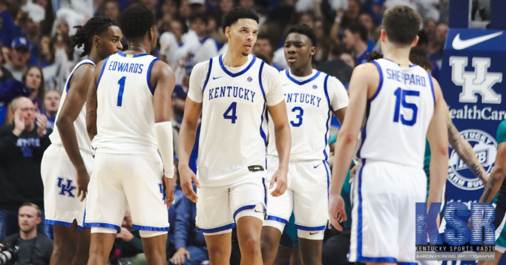 Kentucky players against UNC-Wilmington