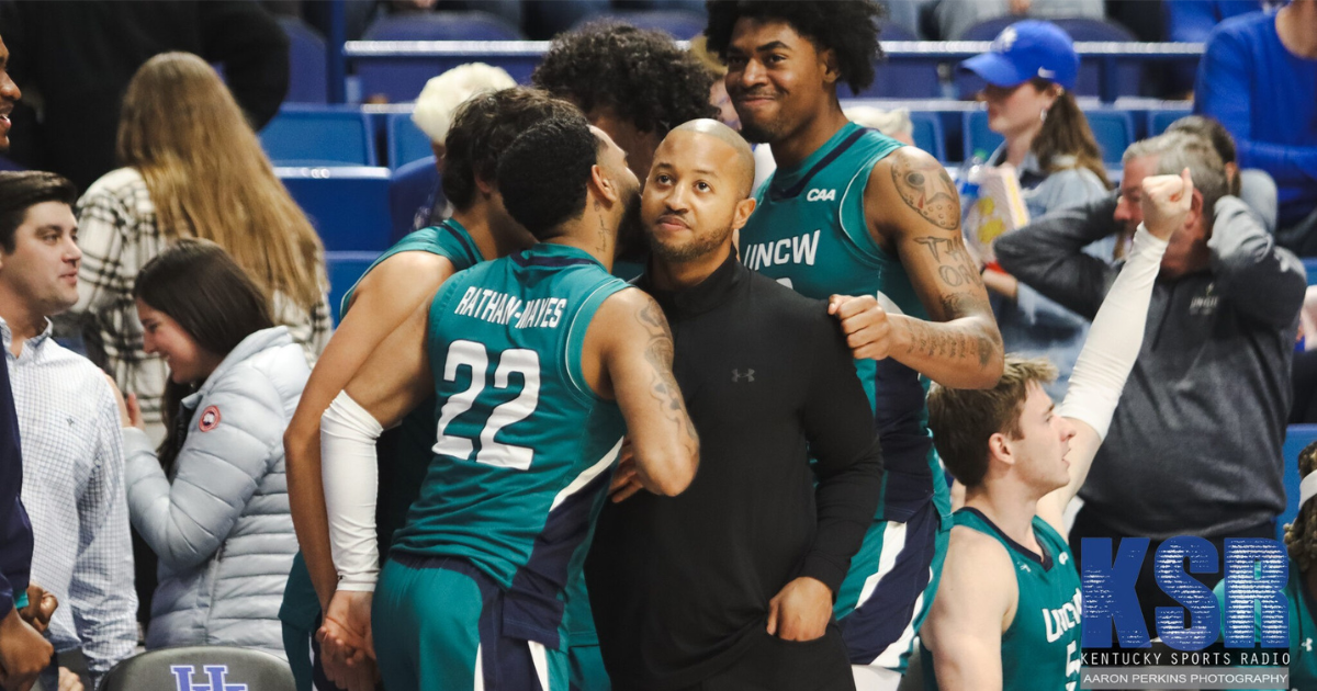 Seahawks Battle Pride In CAA First Round - UNC Wilmington Athletics