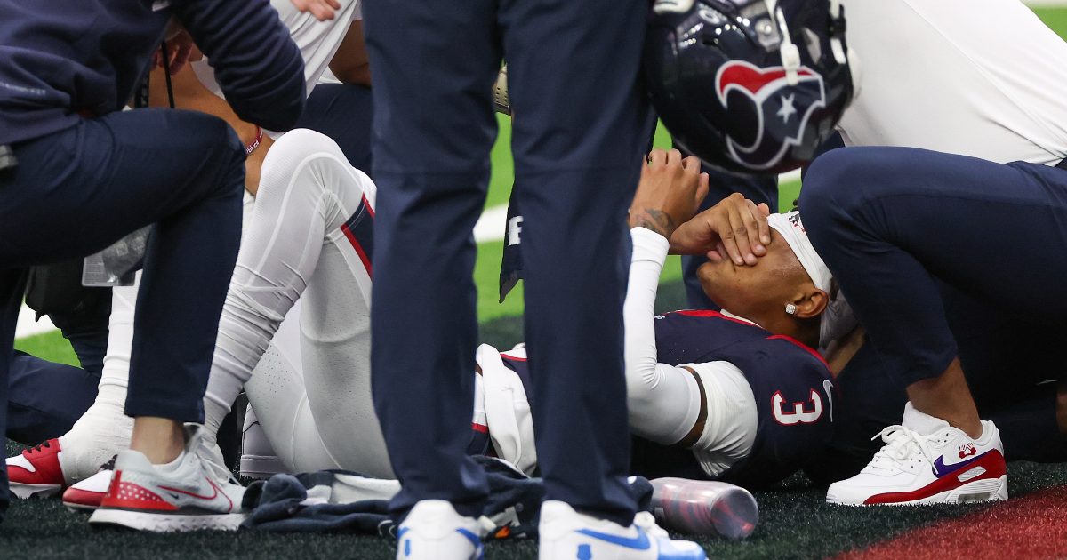 Texans Rookie Standout Tank Dell Out For Season With Fibula Fracture