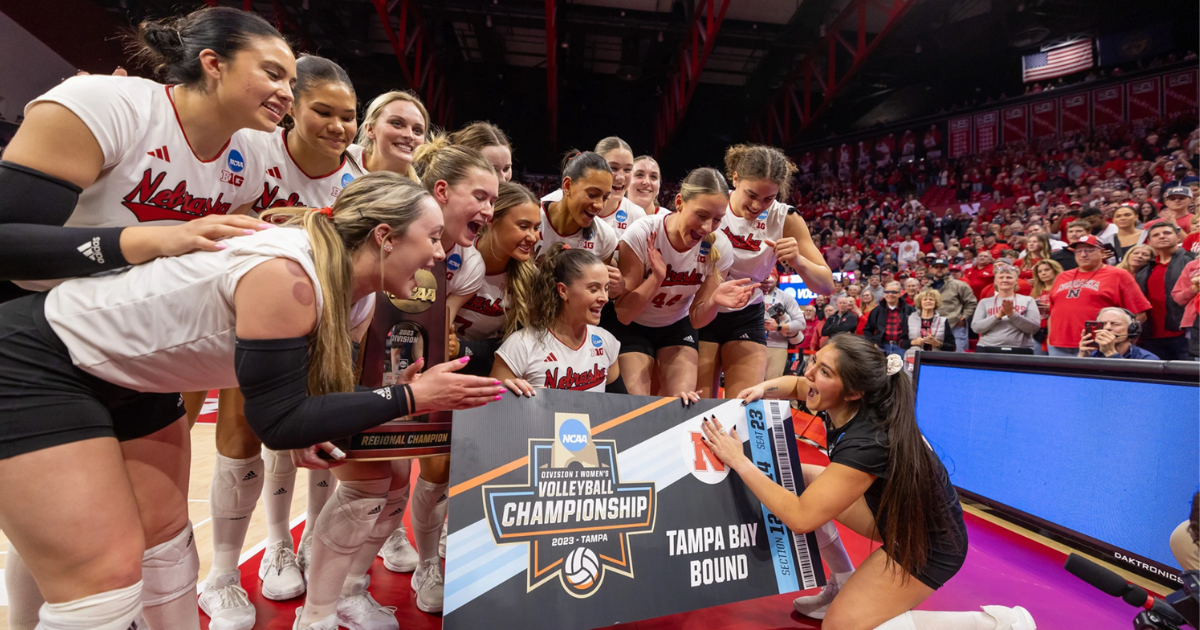 Nebraska volleyball off to Final Four with gritty win over Arkansas