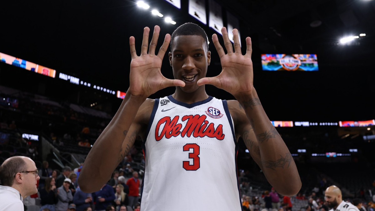 Ole Miss has won first 10 in a season for fourth time in history