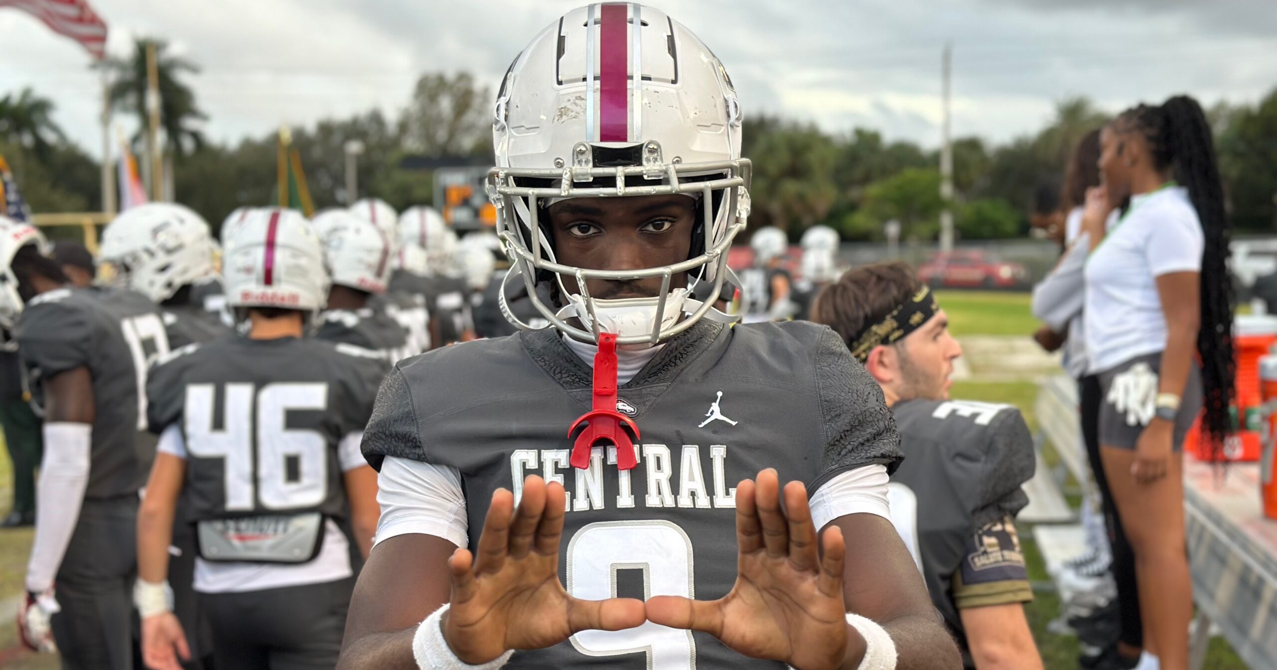 Miami 2025 commit Waden Charles talks strong 2024 signing class