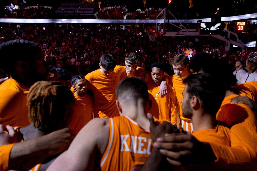 Where Tennessee basketball is ranked in AP Top 25, Coaches Poll and the NET