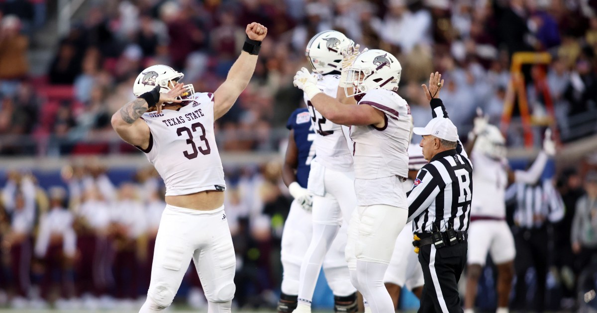 Texas State OL Nash Jones extends lead against Rice with touchdown run ...