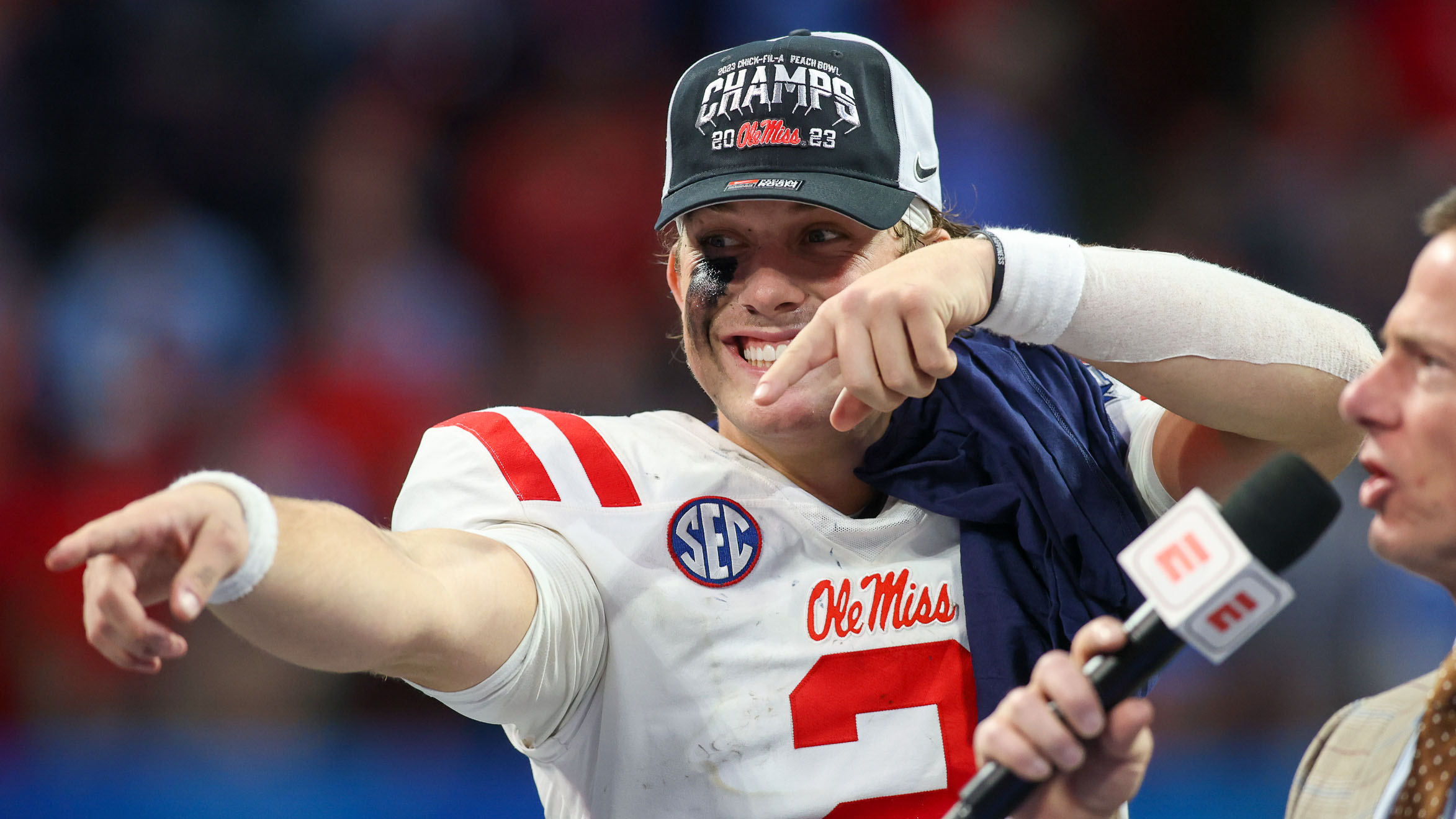 Ole Miss Quarterback Jaxson Dart Inks NIL Deal With Private Jet Company ...