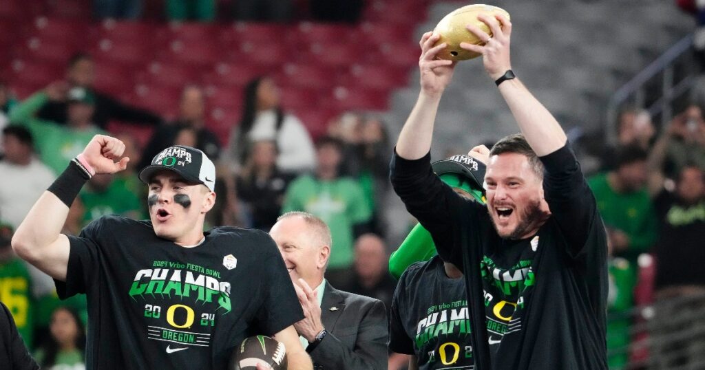 oregon-head-coach-dan-lanning-believes-liberty-belong-fiesta-bowl-despite-blowout