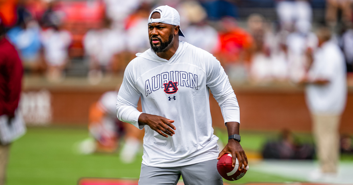 Zac Etheridge will not return as defensive backs coach at Auburn