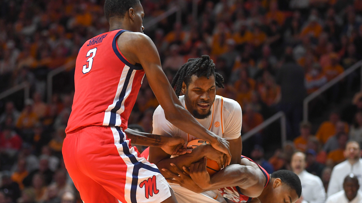 Tennessee turns in complete effort in SEC opener