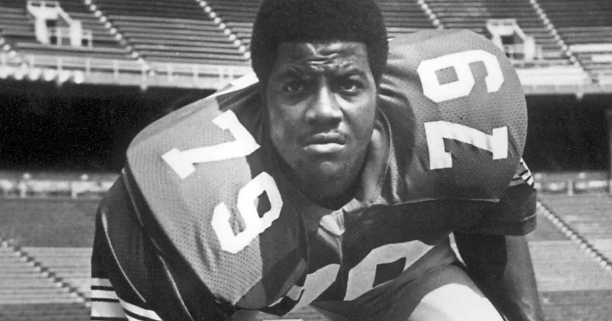 Scarlet Sunrise: Former Ohio State OT Chris Ward to be inducted into College Football Hall of Fame