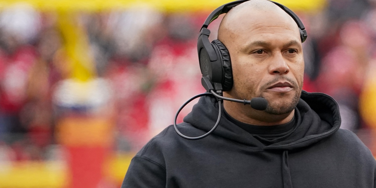 Report: Las Vegas Raiders working on deal to make Antonio Pierce permanent head coach